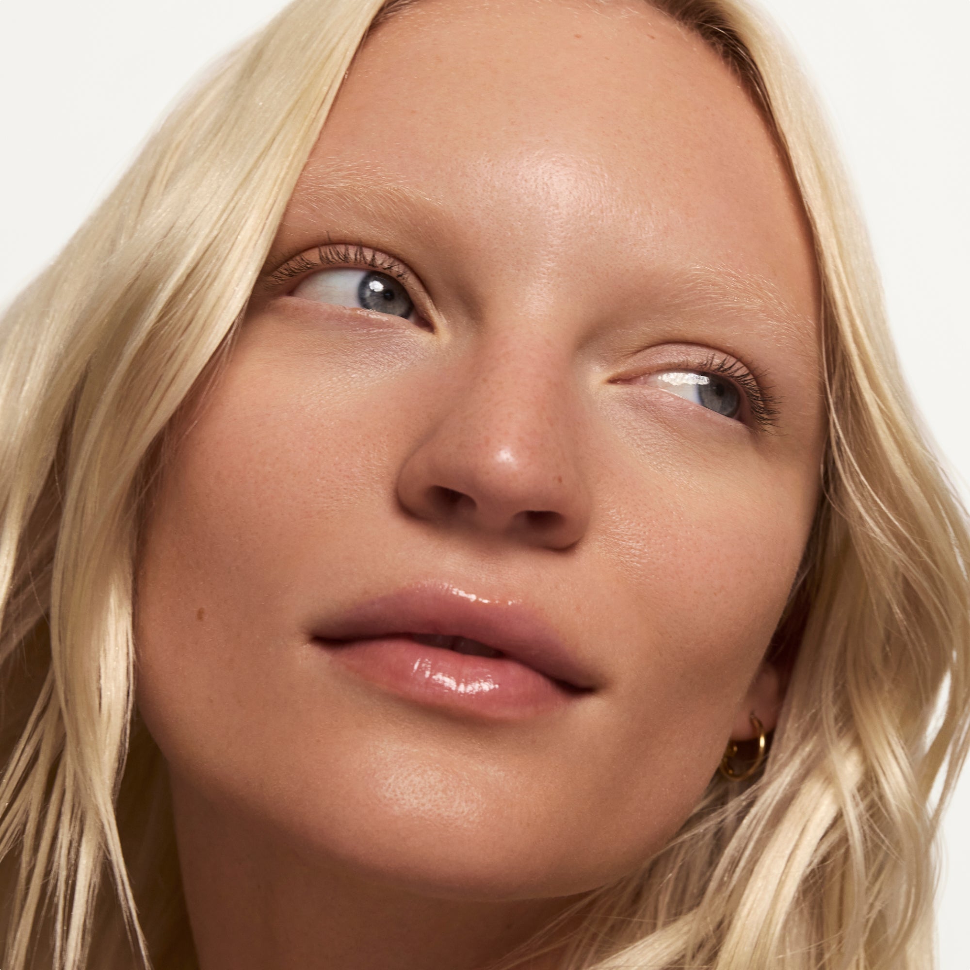 Sheer Skin Tint - 图片 9